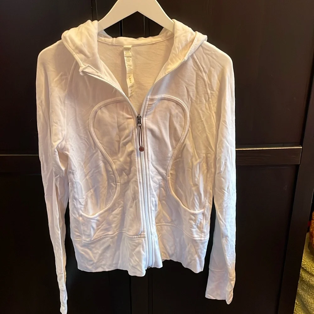 Lululemon sweater - Picture 1 of 4